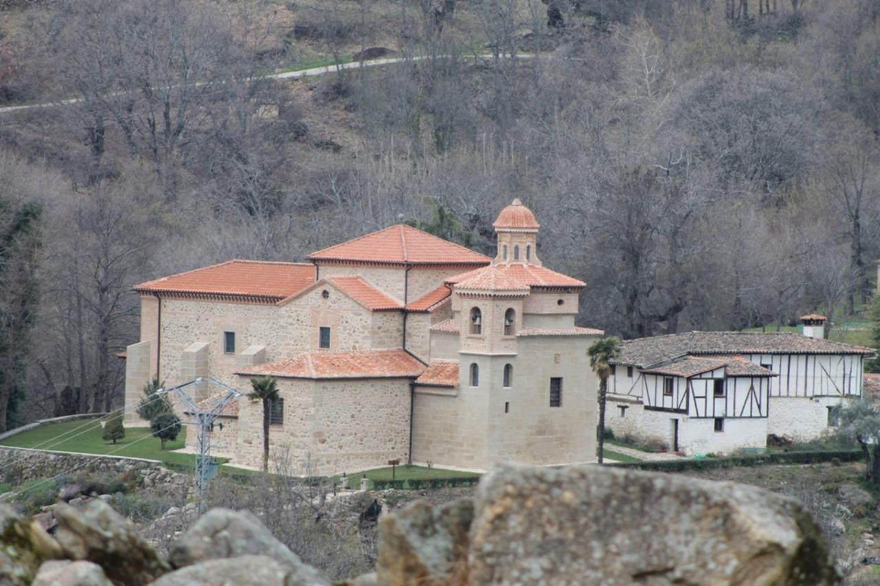 Guest house Rural Luna Y Rural Lunaposada