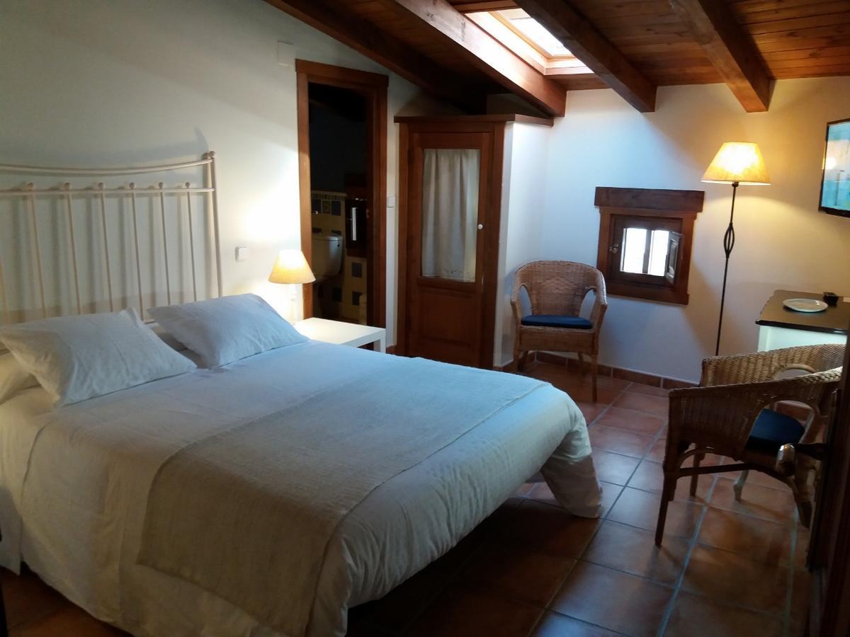 Rural Luna Y Rural Lunaposada Guest house 2*